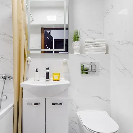 Lumina On Aleje Solidarnosci *