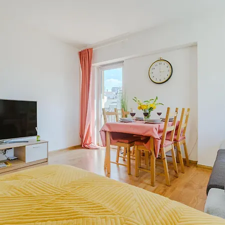 Lumina I 3-room With Balcony I On Aleje Solidarnosci Apartment